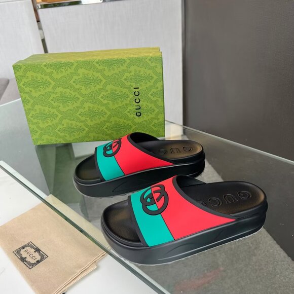 Gucci slippers - Picture 2 of 8
